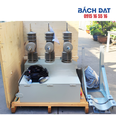 Recloser EATON U27i tự động đóng lại khi có sự cố