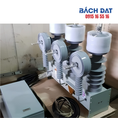 Bách Đạt cung cấp Recloser EATON U27i chính hãng