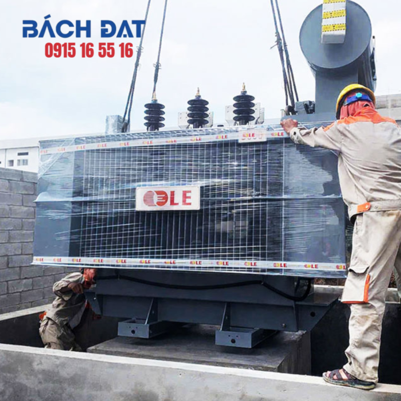 Máy biến áp 3 pha đảm bảo truyền tải điện ổn định trong nhà máy